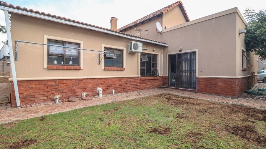 4 Bedroom Property for Sale in Waterval East North West